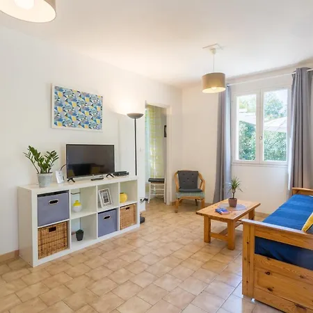 L'auguiere Ouest, Maisonnette Au Coeur Du Vignoble Proche De La Et Des Sentiers Cotiers 別荘 イエール