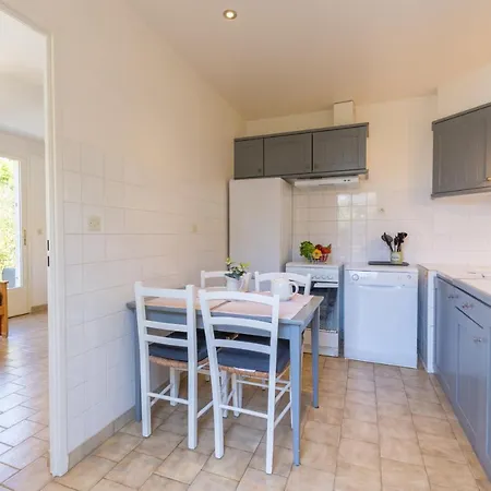 L'auguiere Ouest, Maisonnette Au Coeur Du Vignoble Proche De La Et Des Sentiers Cotiers 別荘 *