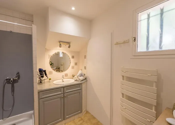 بيت للعطل L'auguiere Ouest, Maisonnette Au Coeur Du Vignoble Proche De La Et Des Sentiers Cotiers *
